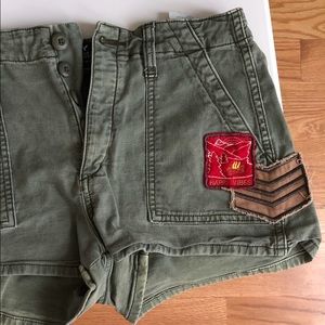 Army/Forest Green Vintage AEO Shorts w/ Patches